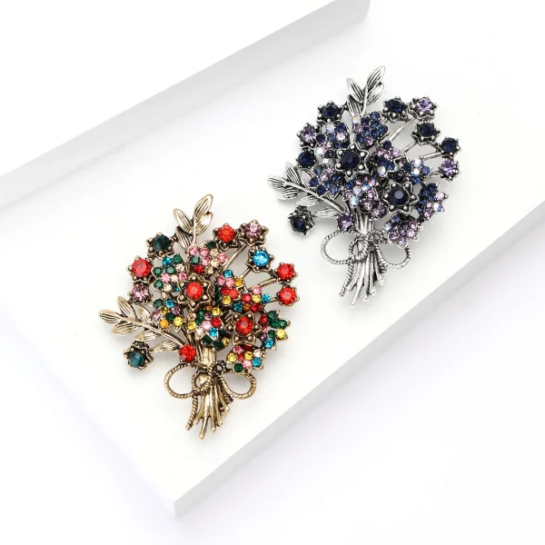 Rhinestone Flower Brooch Elegant Women Apparel Decoration
